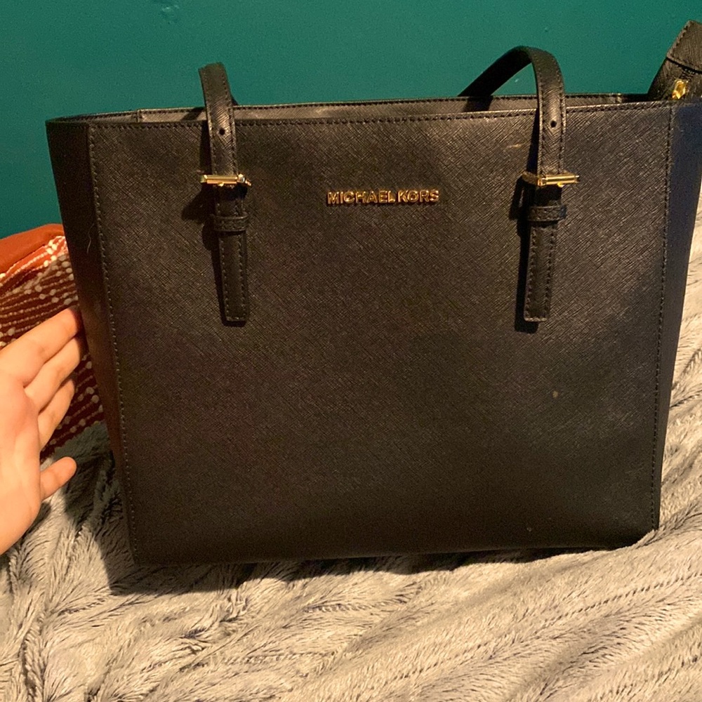 I bought this two years ago, I used it once. My style has changed.